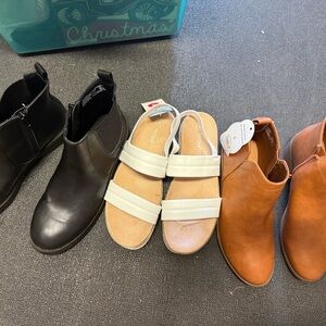 Cat & Jack Kids Shoes - Black, White, and Tan